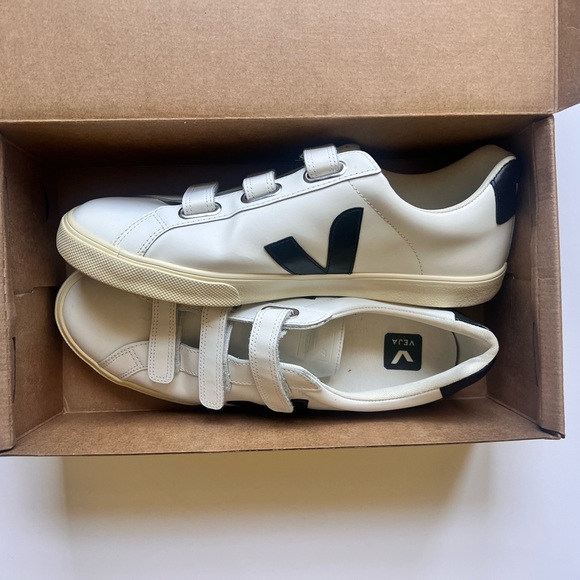 Veja sneakers - Picture 2 of 6